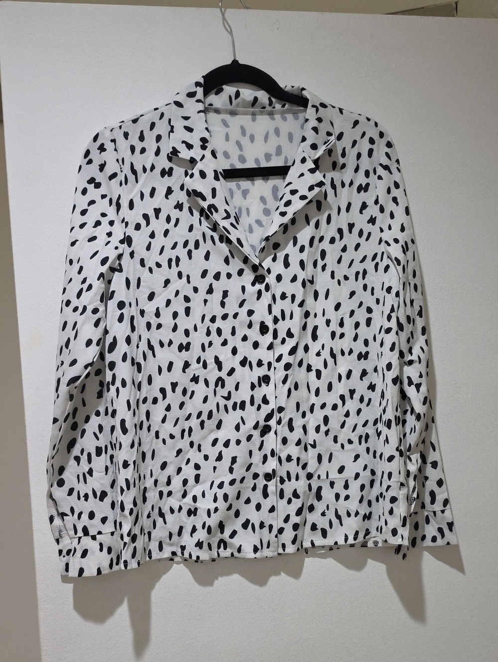Womens Black & White Printed Button-Front Top